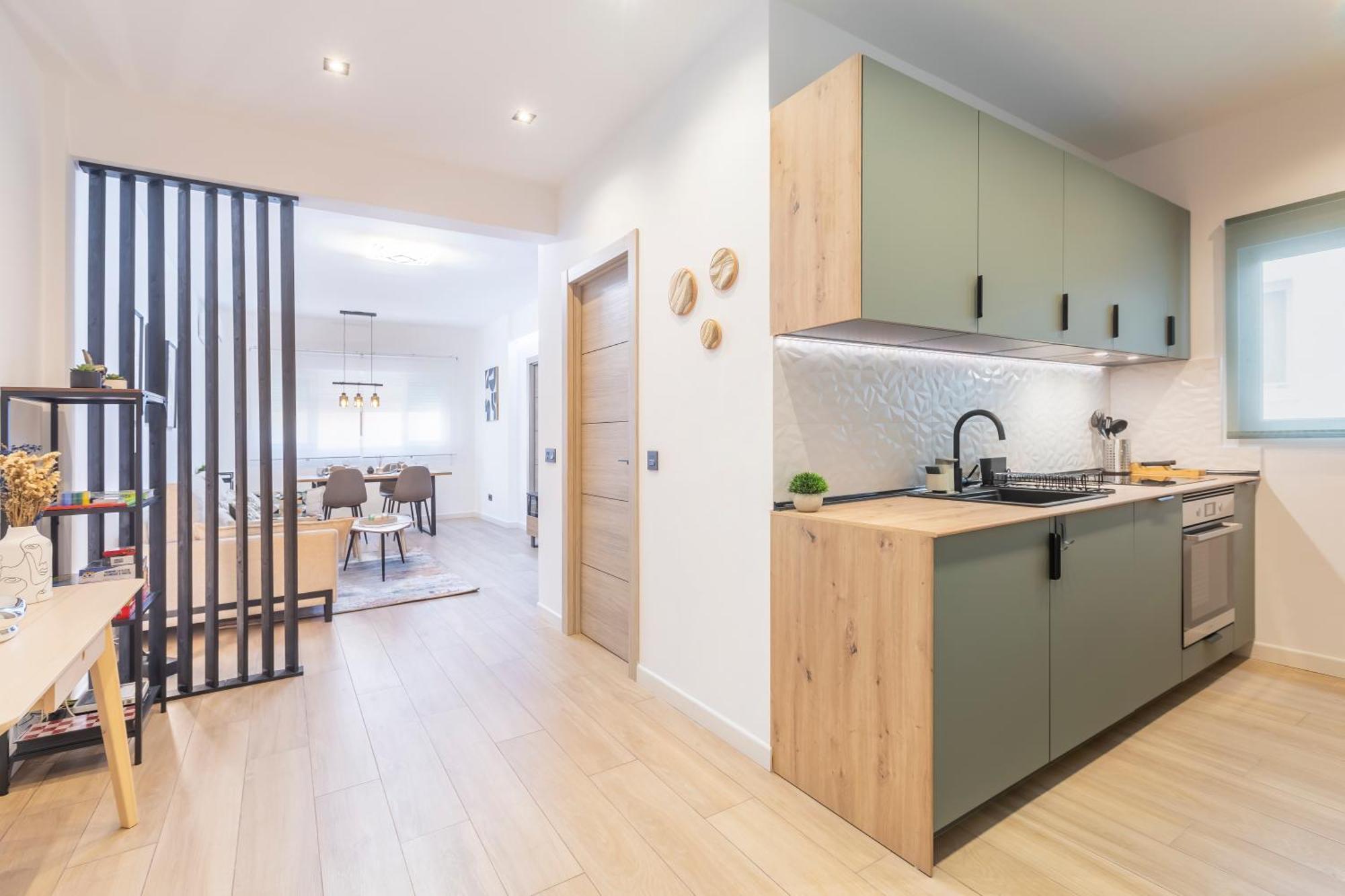 Fully Renovated Apartment In The Heart Of Fuengirola, 2 Min Walk To The Beach Zewnętrze zdjęcie